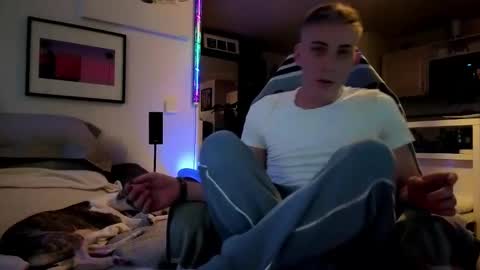 Hugo online show from 02-10-25, 11:34