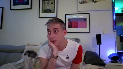 Hugo online show from 02-22-25, 08:42