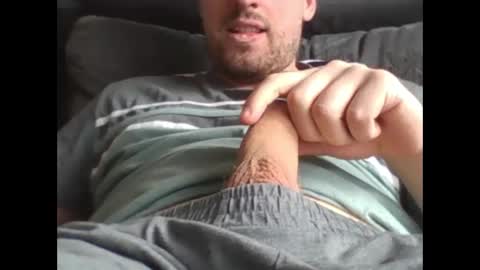 Snapshot of hugothewood1001 chatting on 03-20-26, 01:38 hugothewood1001 online show from 03-20-26, 01:38