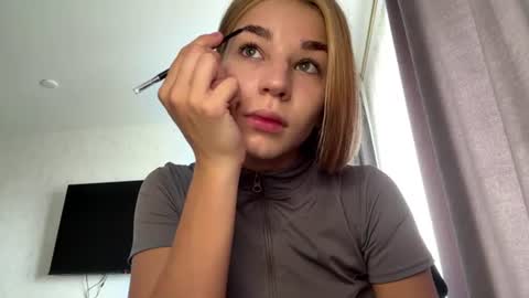 Tessa  online show from 07-21-26, 07:43