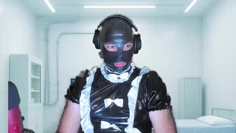 Humandroid online show from 11-21-25, 07:34