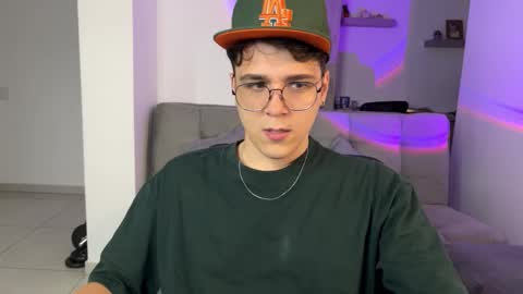 Snapshot of hun_damer chatting on 09-24-25, 12:58 hun_damer online show from 09-24-25, 12:58