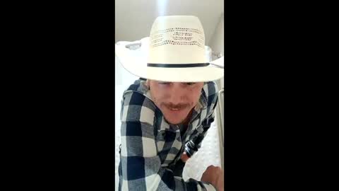 hung_bullrider online show from 04-18-26, 07:45