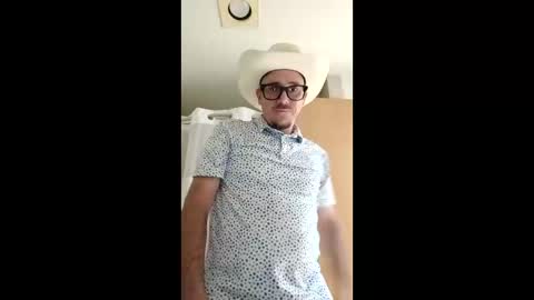 hung_bullrider online show from 04-19-26, 06:54