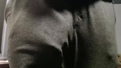 Big uncut cock dripping online show from 11-13-25, 01:59