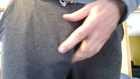 Big uncut cock dripping online show from 06-29-26, 05:46