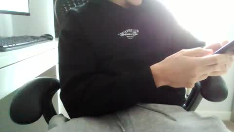 Snapshot of hungandhorny100 chatting on 11-11-25, 09:53 Hungandhorny100 online show from 11-11-25, 09:53