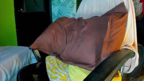 help me make 25000 tokens for my mother HEARING aid online show from 01-08-25, 05:59