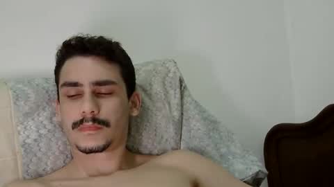 Snapshot of hungcaique chatting on 05-13-26, 04:10 hungcaique online show from 05-13-26, 04:10
