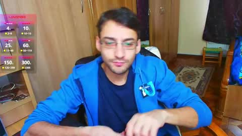 Snapshot of hungeddy chatting on 12-02-24, 11:01 Eddy online show from 12-02-24, 11:01