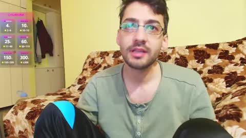 Snapshot of hungeddy chatting on 03-09-25, 09:57 Eddy online show from 03-09-25, 09:57