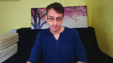 Snapshot of hungeddy chatting on 10-21-25, 08:53 Eddy online show from 10-21-25, 08:53
