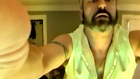 hungitalian40 online show from 05-09-26, 01:38