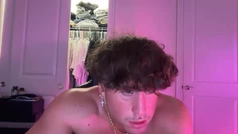 hungkingg22 online show from 02-14-26, 05:10