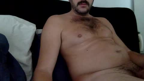 Snapshot of hungm4fun101 chatting on 01-12-26, 03:39 hungm4fun101 online show from 01-12-26, 03:39