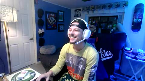 Snapshot of hungtxcock92 chatting on 12-20-25, 12:56 hungtxcock92 online show from 12-20-25, 12:56