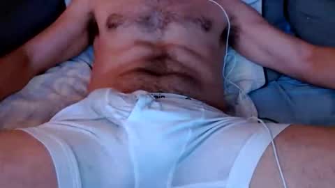 Snapshot of hungviper1 chatting on 12-23-25, 05:27 Hungviper online show from 12-23-25, 05:27