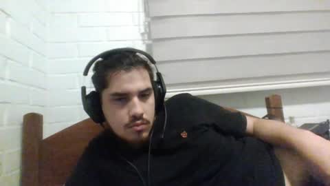 Snapshot of hungweeb chatting on 12-13-24, 04:22 Rod online show from 12-13-24, 04:22