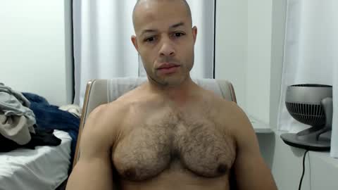 Snapshot of hungxpert chatting on 02-16-25, 09:59 hungxpert online show from 02-16-25, 09:59