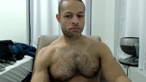 Snapshot of hungxpert chatting on 02-28-25, 01:15 hungxpert online show from 02-28-25, 01:15