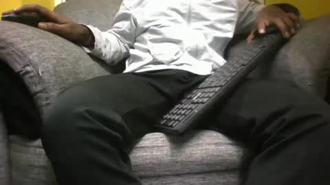 hunk_dominant online show from 12-18-24, 05:52