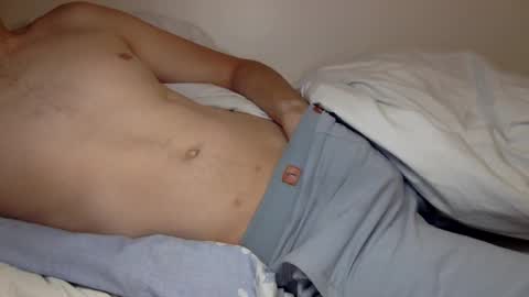 Hunkhog online show from 12-31-24, 04:49