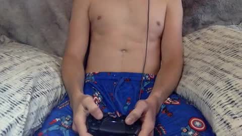 Snapshot of hunkhog chatting on 05-02-26, 12:21 Hunkhog online show from 05-02-26, 12:21