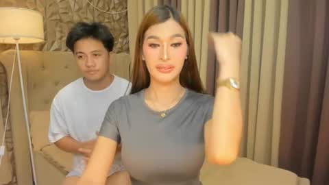 hunkhomerontop online show from 06-25-26, 08:41