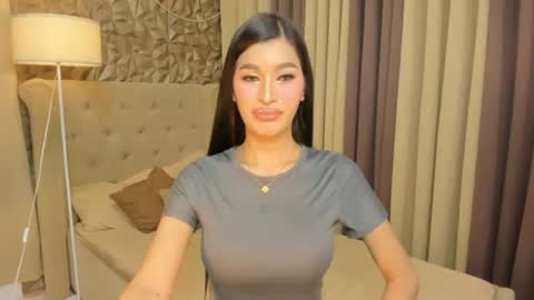 hunkhomerontop online show from 07-28-26, 08:43
