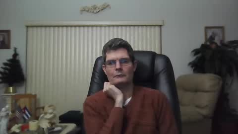 Snapshot of hunkmasclefad458 chatting on 12-18-24, 05:37 hunkmasclefad458 online show from 12-18-24, 05:37