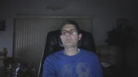 hunkmasclefad458 online show from 04-12-26, 03:00