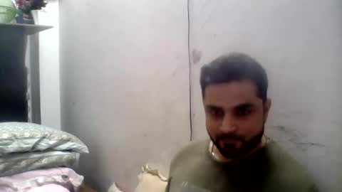 Snapshot of hunkster102 chatting on 06-07-26, 01:48 hunkster102 online show from 06-07-26, 01:48