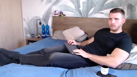 Hunter Bridges online show from 01-28-25, 02:53