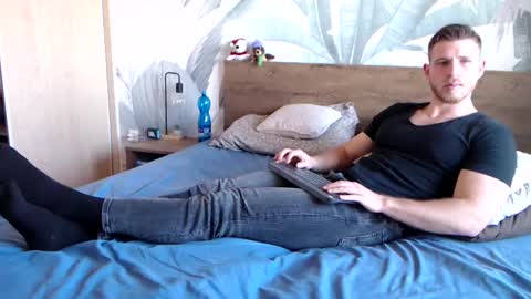 Hunter Bridges online show from 02-01-25, 08:08