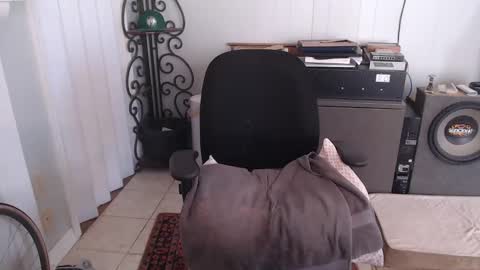 Snapshot of hunterxx420 chatting on 01-22-25, 05:28 Hunter XX 420 online show from 01-22-25, 05:28