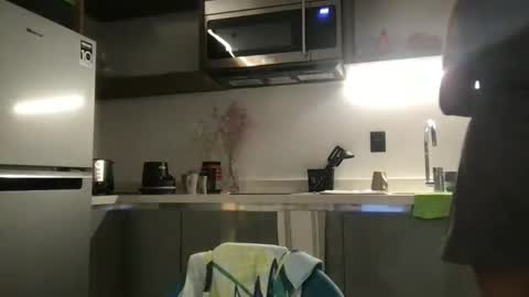 Snapshot of hunyybunz chatting on 06-11-26, 02:00 Goddess Hunyy online show from 06-11-26, 02:00