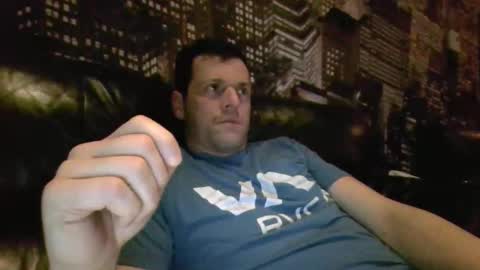 Snapshot of hurley7890 chatting on 04-24-26, 02:36 hurley7890 online show from 04-24-26, 02:36