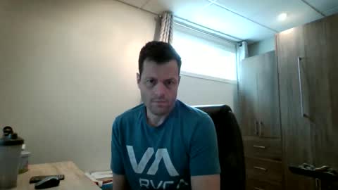 Snapshot of hurley7890 chatting on 04-24-26, 02:41 hurley7890 online show from 04-24-26, 02:41