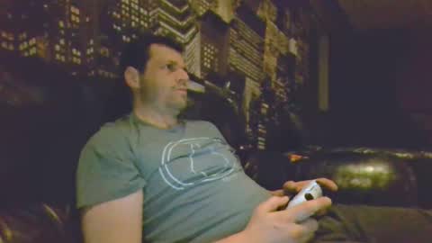 Snapshot of hurley7890 chatting on 04-28-26, 01:37 hurley7890 online show from 04-28-26, 01:37