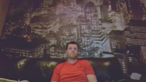 Snapshot of hurley7890 chatting on 05-10-26, 01:33 hurley7890 online show from 05-10-26, 01:33