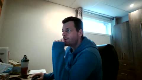 Snapshot of hurley7890 chatting on 05-11-26, 01:50 hurley7890 online show from 05-11-26, 01:50
