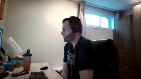 Snapshot of hurley7890 chatting on 06-03-26, 01:25 hurley7890 online show from 06-03-26, 01:25