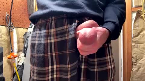 Snapshot of huskey300 chatting on 01-06-25, 04:15 huskey300 online show from 01-06-25, 04:15