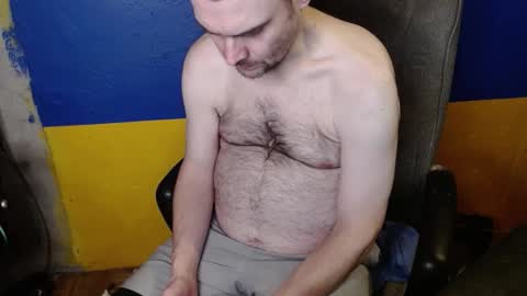 Huskyguy online show from 12-30-24, 05:04