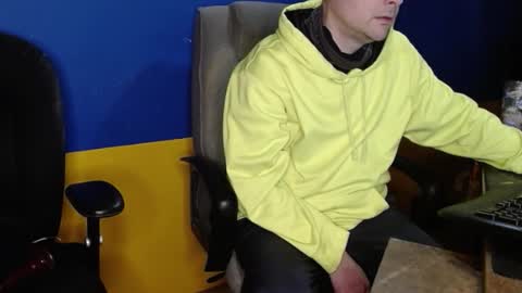 Huskyguy online show from 02-13-26, 04:08