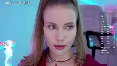 Snapshot of hustleebabyy_vikki chatting on 03-15-26, 07:53 Vika online show from 03-15-26, 07:53