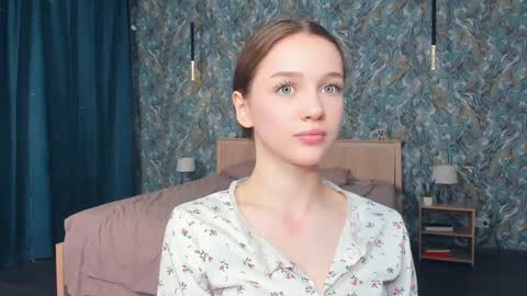 Lily online show from 06-05-26, 07:14