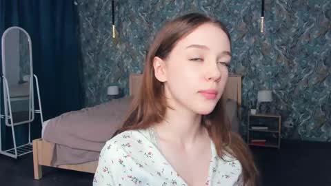 Lily online show from 06-07-26, 07:12