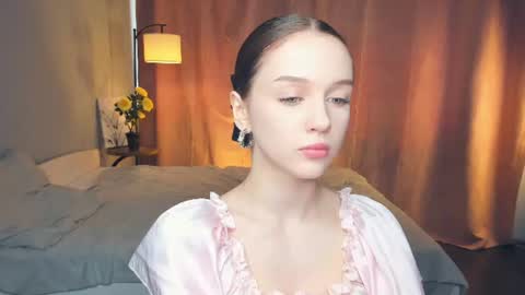 Lily online show from 06-11-26, 07:50