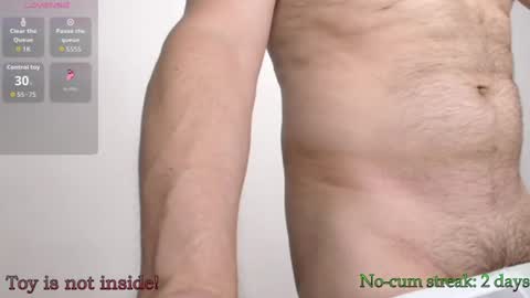 Snapshot of hxmister chatting on 07-19-26, 04:49 Andrew online show from 07-19-26, 04:49